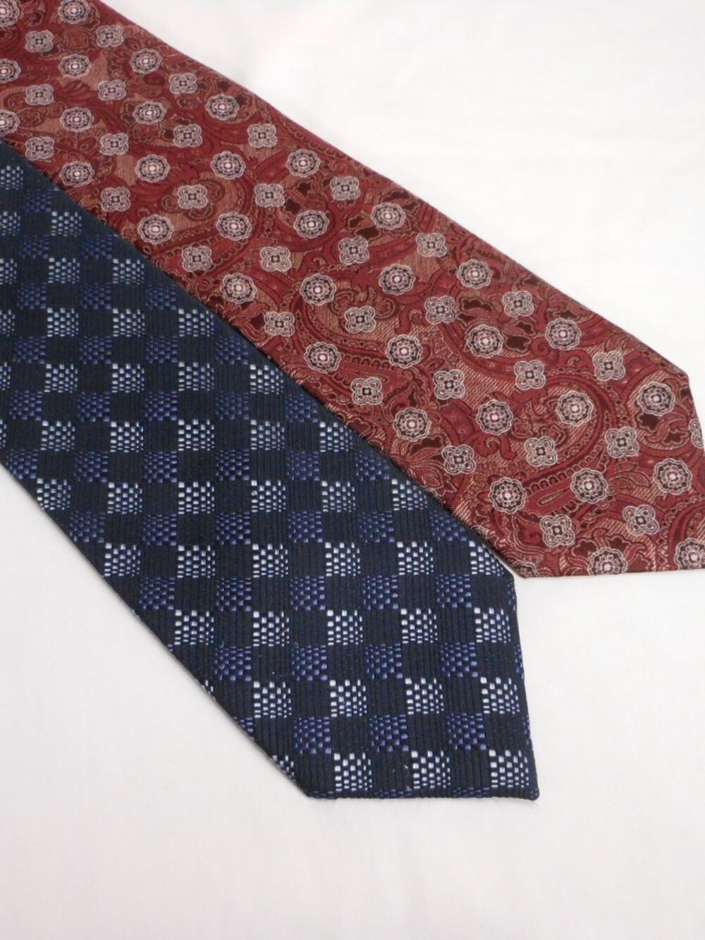 2 lovely made in Italy Canali silk ties